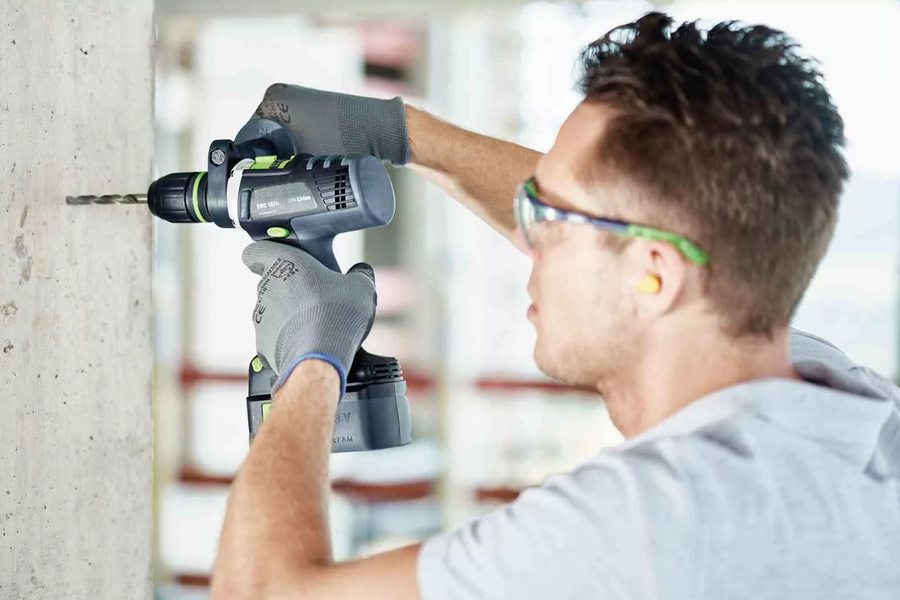 Features to Look for When Choosing a Cordless Battery Drill