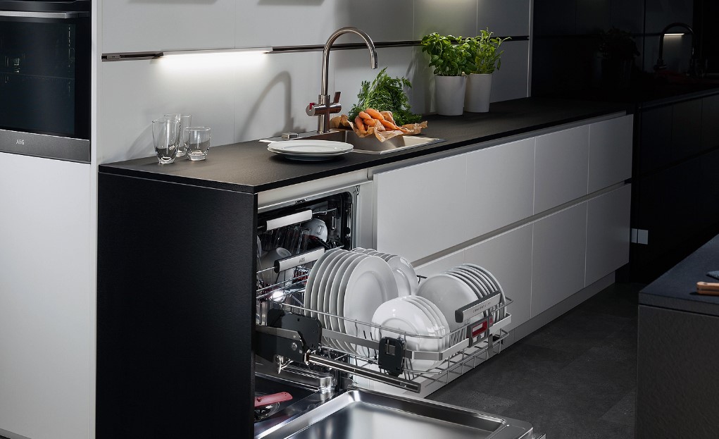 What Are the Advantages of Dishwashers?